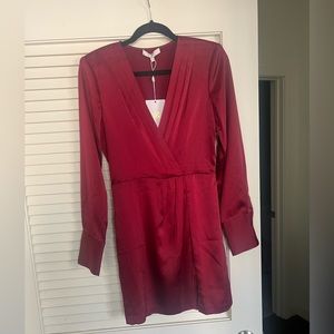 WAYF Maroon mini long sleeve dress. Size Small. NEW WITH TAGS.
